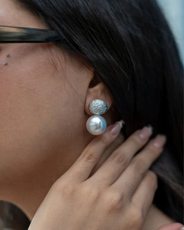 Como Pearl Echo Earring