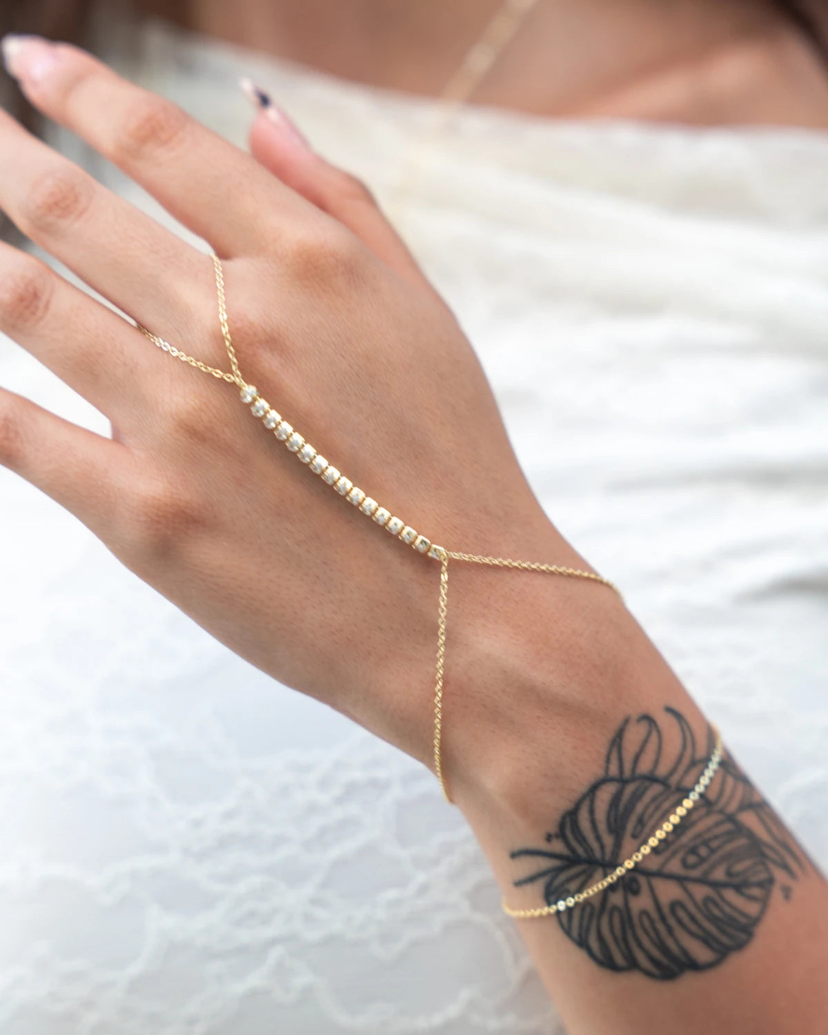 Como Radiant Hand Harness